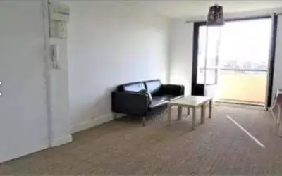 Saint-Ouen-Sur-Seine (93400)
