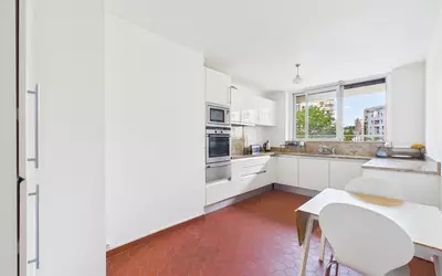 Paris (75016)