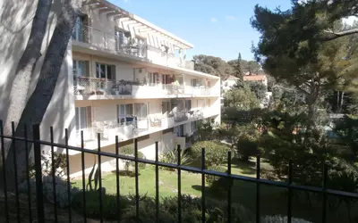 Sanary-Sur-Mer (83110)