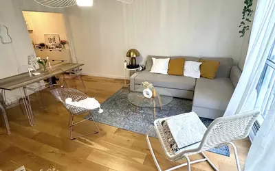 Nantes (44000)