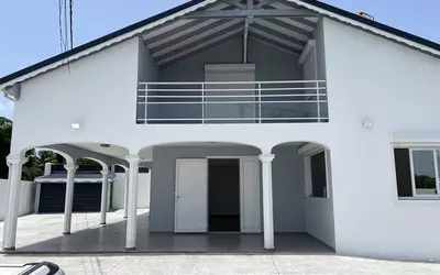 Local_commercial Saint-François 123m² · 123 m² · 630 000 €