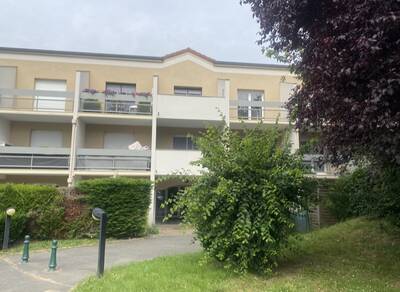 Location appartement 2 pièces Saint-Germain-lès-Corbeil (91250)