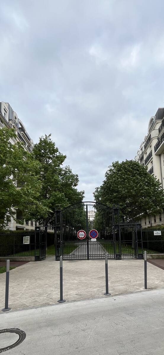 Issy-Les-Moulineaux (92130)