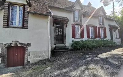 Aillant-Sur-Tholon (89110)