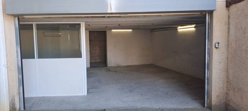Local d'activité Meyreuil (13590) - 50&nbsp;m² - 670&nbsp;&euro;