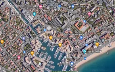 Fréjus (83600)