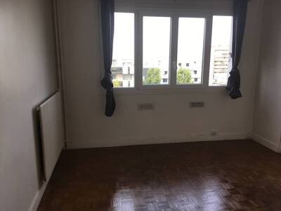 Location appartement 3 pièces Paris 19e