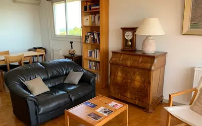 Nîmes (30900)