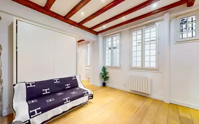 Paris 3E