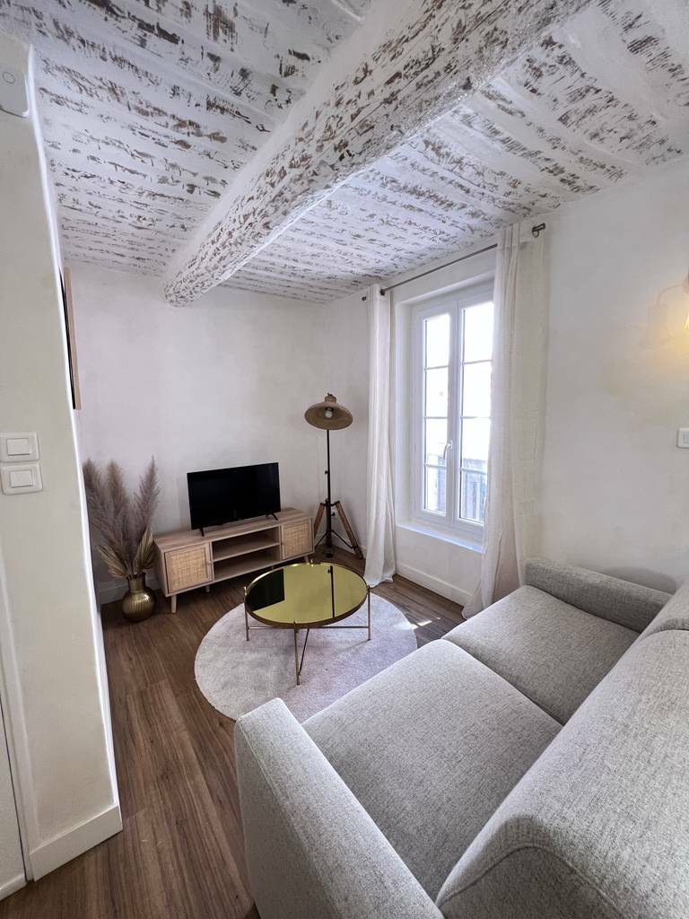 Sanary-Sur-Mer (83110)