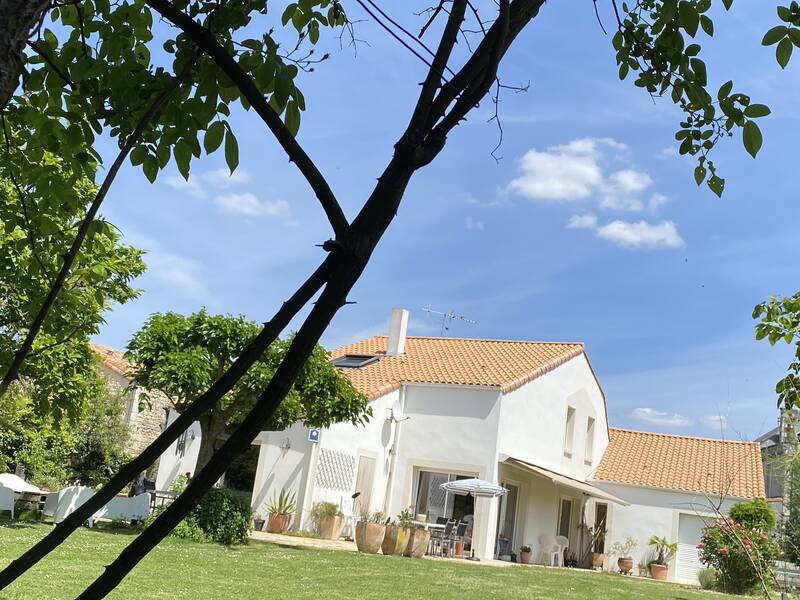 Coulonges-Sur-L'autize (79160)