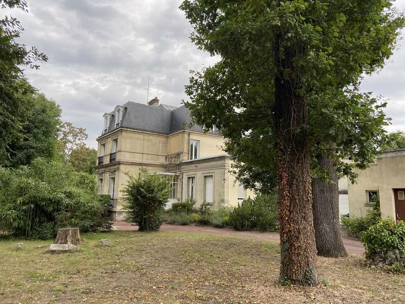Chantilly (60500)