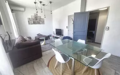 Toulon (83000)