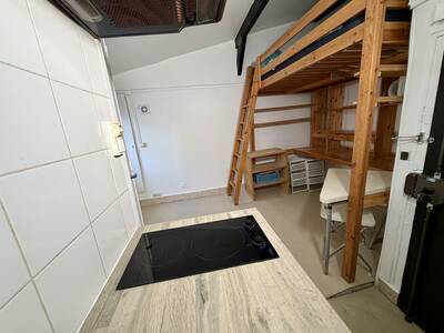 Location appartement studio Paris 9e
