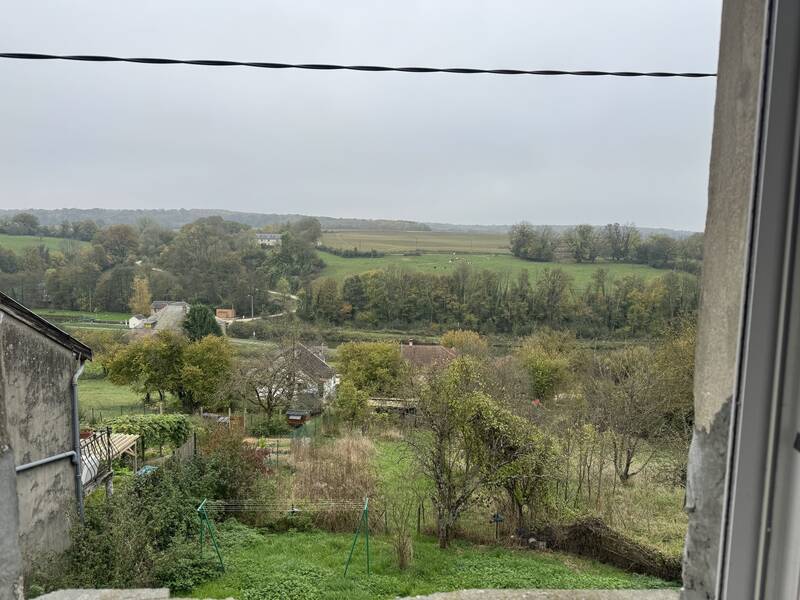 Neuville-Day (08130)
