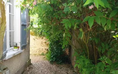 Civry-La-Forêt (78910)
