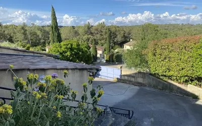 Nîmes (30000)