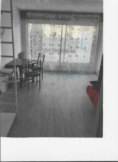 Location appartement studio Paris 18e