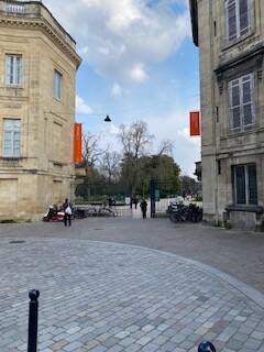 Location appartement studio Bordeaux (33)