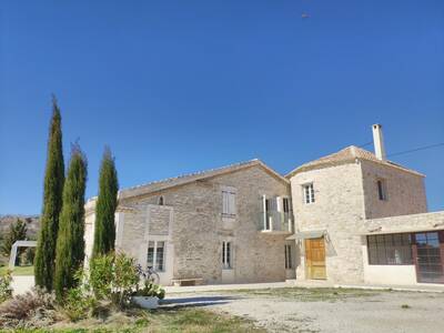 Vente maison 15 pièces Rochefort-du-Gard (30650)