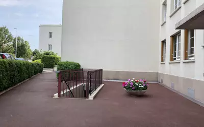 Issy-Les-Moulineaux (92130)