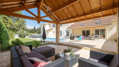 Vente maison 10 pièces Chassieu (69680)