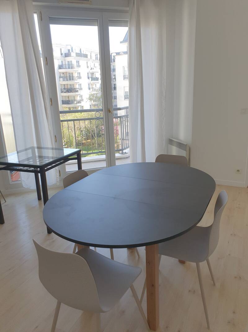 Issy-Les-Moulineaux (92130)