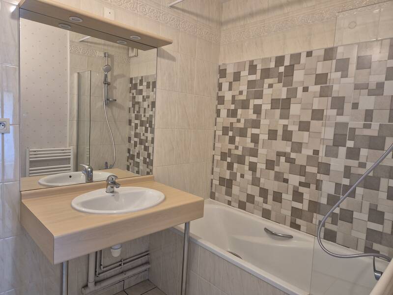 Angers (49000)