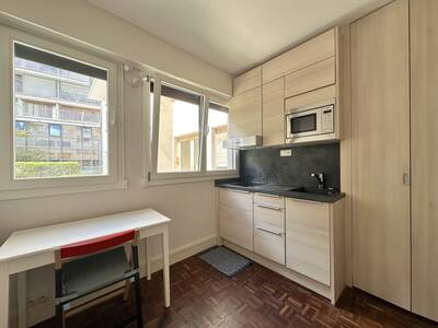 Location appartement studio Paris 15e