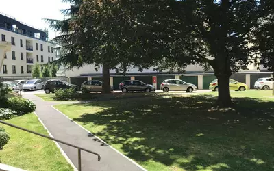 Avec Box Montmorency (95160)
