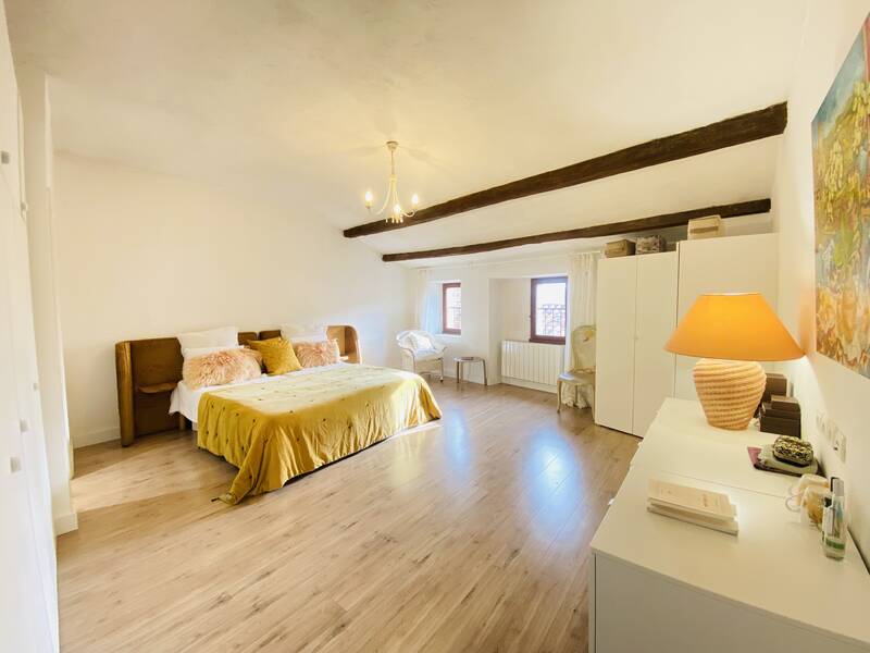 Cabris (06530)