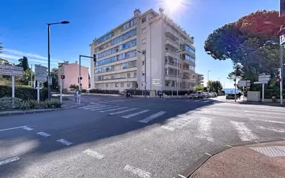 - 200 M Plage