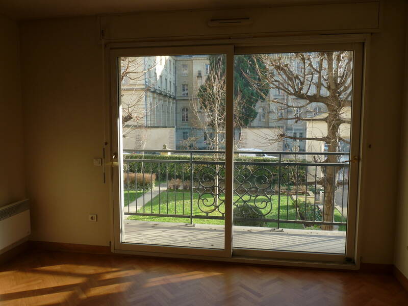 Issy-Les-Moulineaux (92130)