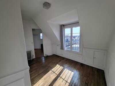 Location appartement studio Paris 18e