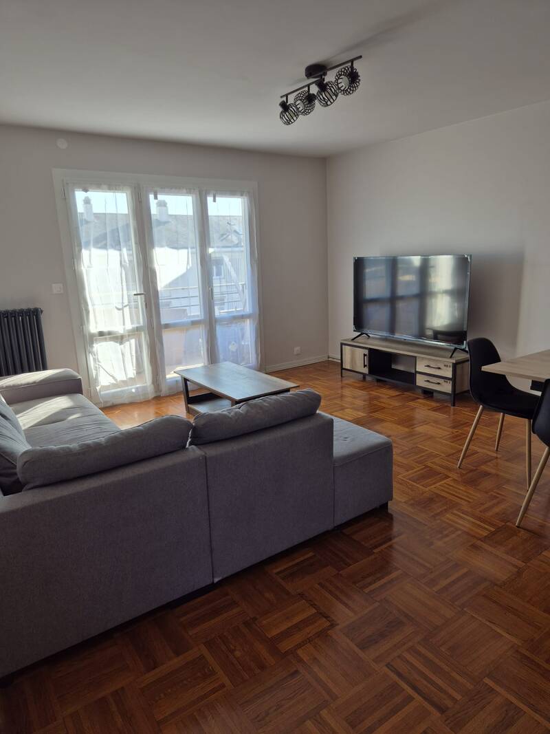 Angers (49000)