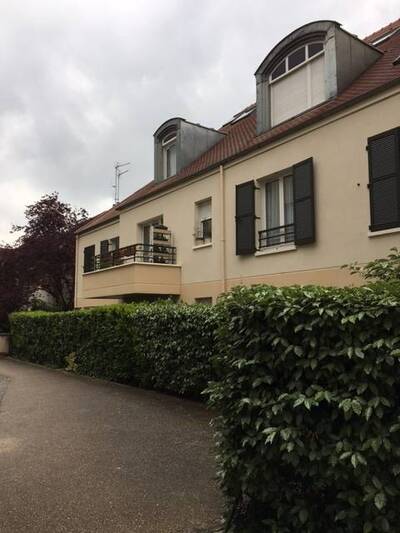 Location appartement studio Rueil-Malmaison (92500)