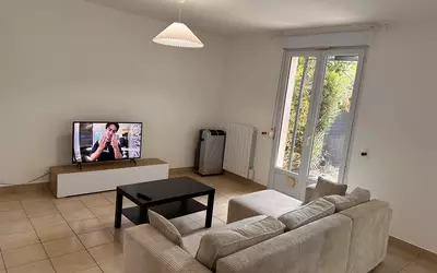 Saint-Denis (93200)