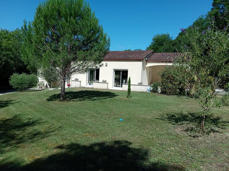 Montaigu-De-Quercy