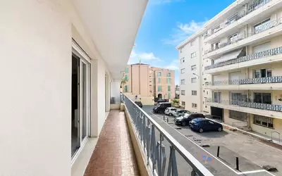 Cannes (06150)