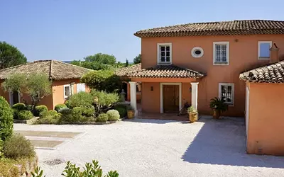 Grimaud (83310)