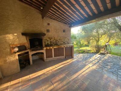 Vente maison 6 pièces Tourrettes-sur-Loup (06140)