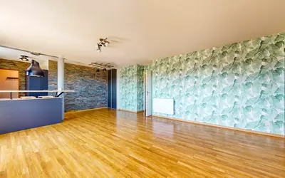- Terrasse 17 M² + Box Fermé