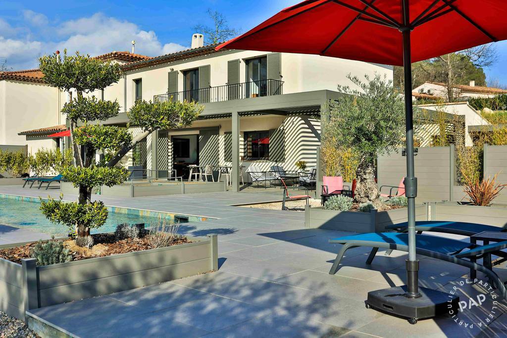 Vente immobilier 1.095.000 € Saint-Paul-En-Forêt (83440)