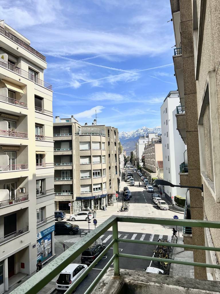 Grenoble (38100)