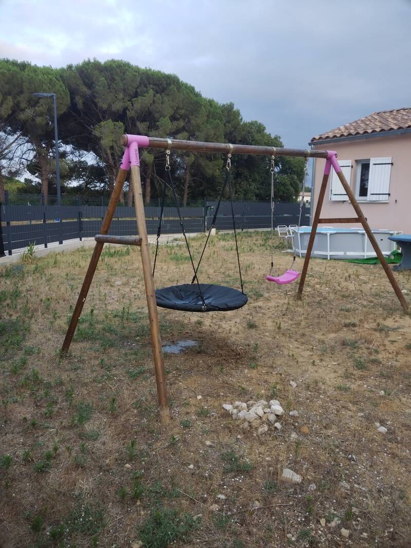 Tresques (30330)