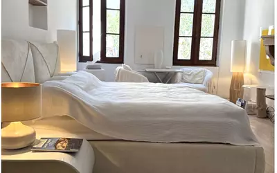 Fréjus (83600)