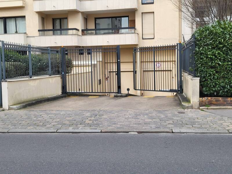 Courbevoie (92400)