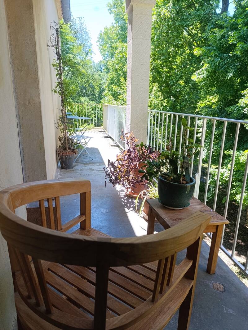 Uzès (30700)
