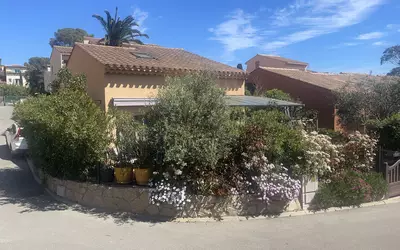 Fréjus (83600)