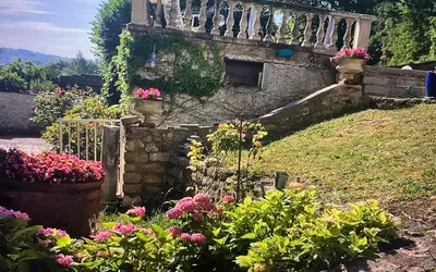 (Maison + Appt + Local Commercial) Bougival (78380)